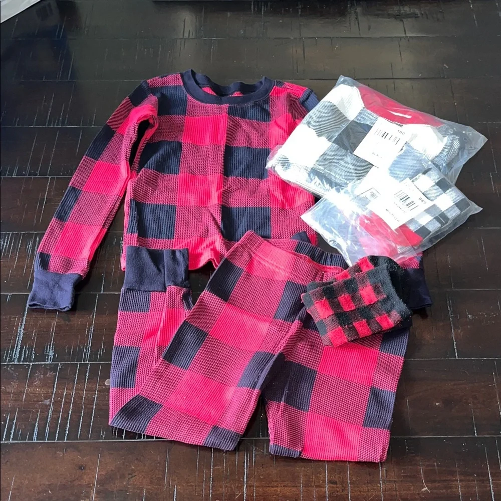The Children’s place kids Pajamas plaid Matching Christmas Pajamas